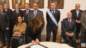 FIRMA GOBERNADORES