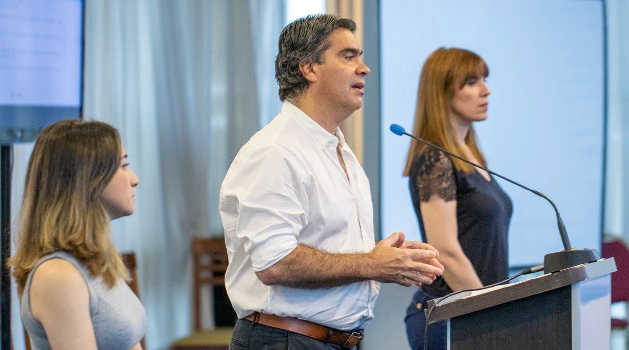 ff4a90ea-9da3-44cc-8e52-6527718a5f51