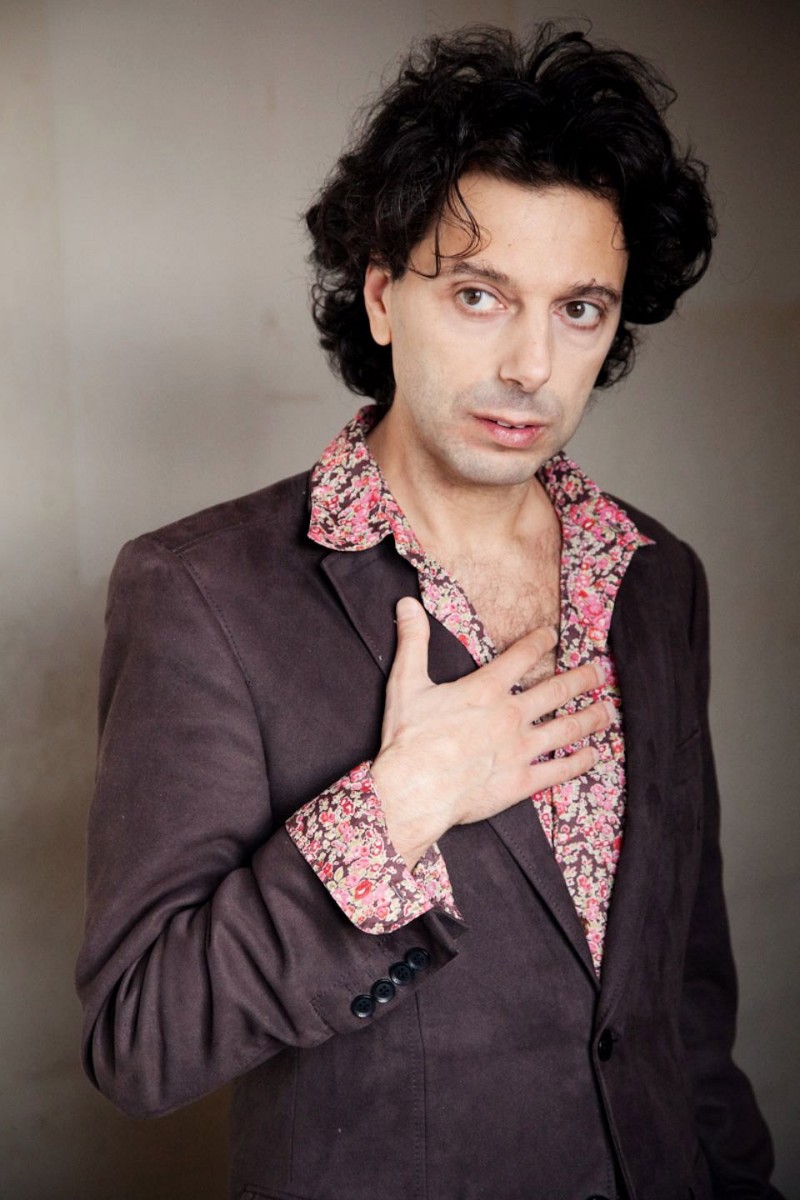 1_r_C9D62qmtPnVV_OK_AjJw