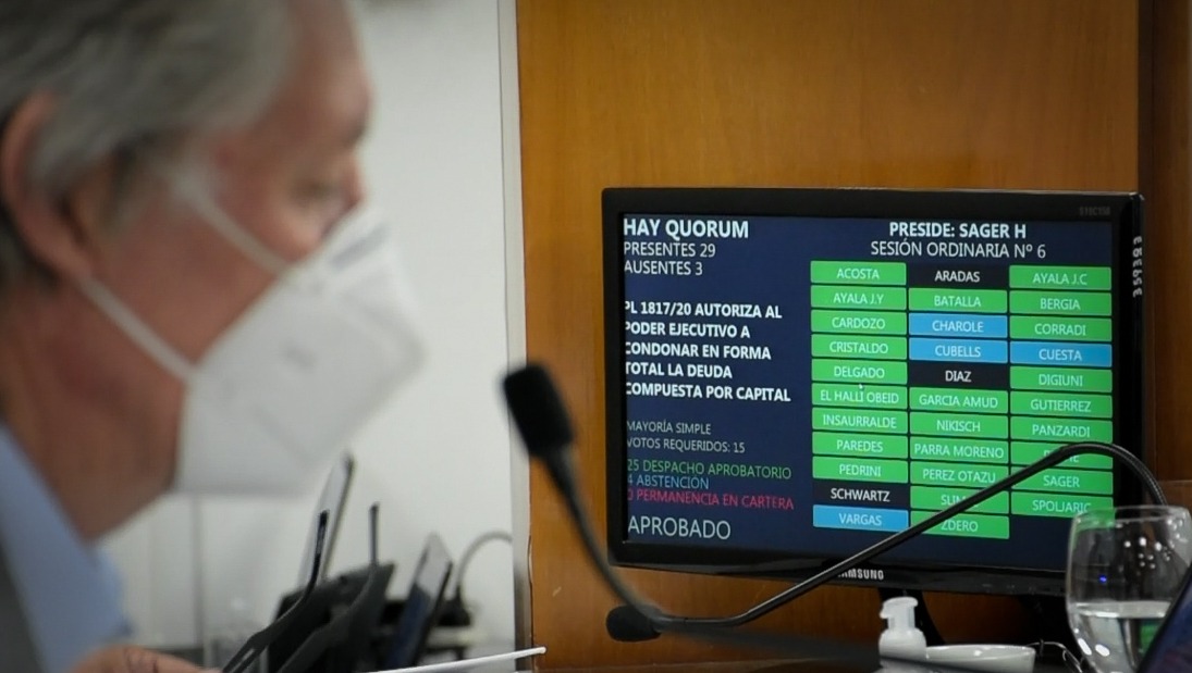 611ede8c-2a01-4dbc-b89c-445558228037