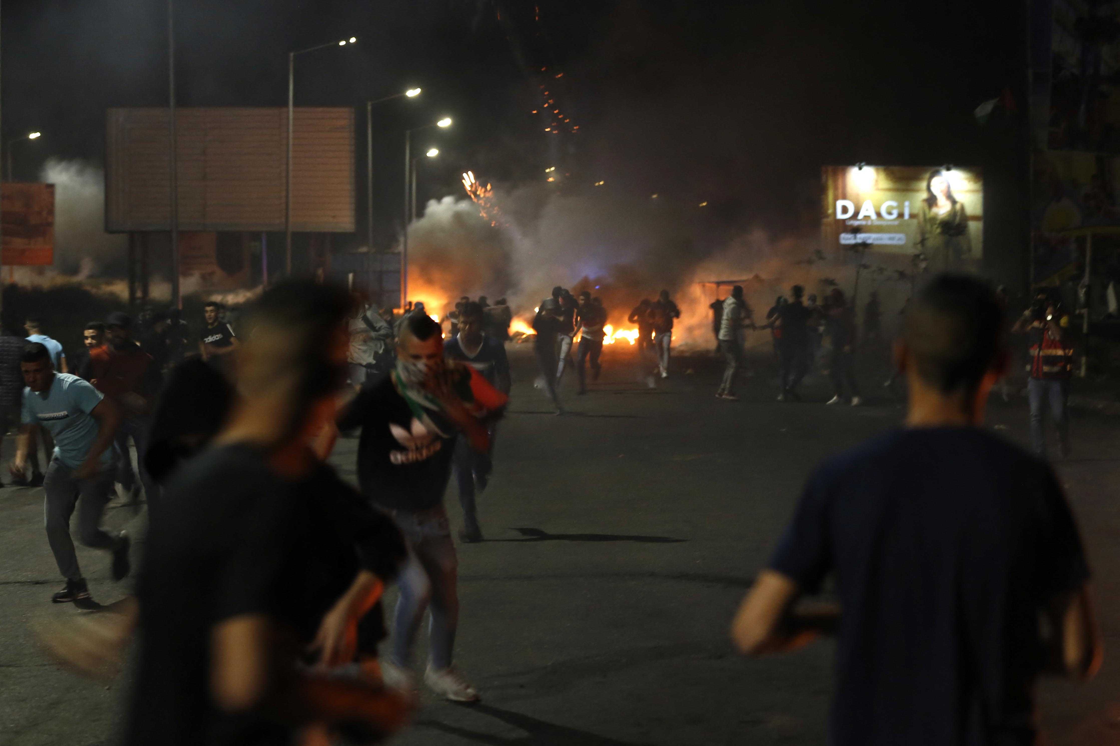 609d94c2163db300921870