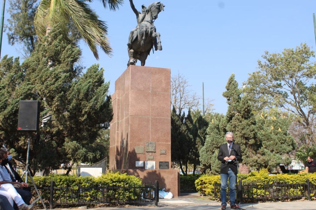 c19eba23-b3c9-4f7a-83ad-b963832f2929