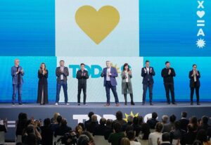 AlbertoFernandez-CierrePASO2021b-696x477