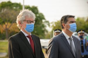 c304d98f-edee-4e2e-acd7-edb5321988b3