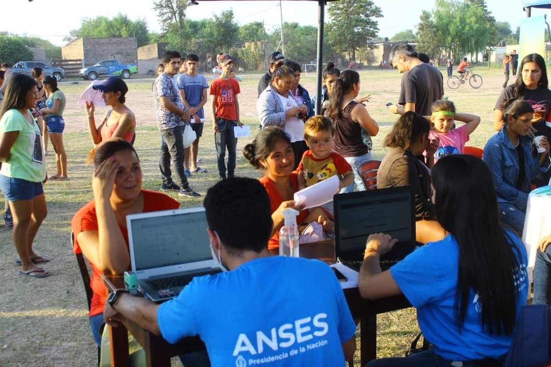 303f975b-affc-4ed2-a1ab-472c66b3a38a