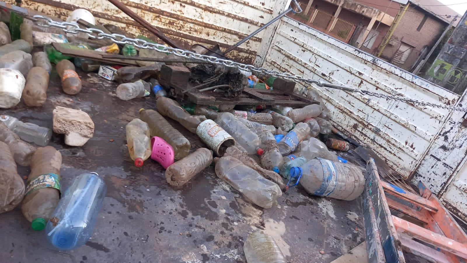 3e84aa86-9b9a-4e11-8c3e-d788f0916fea