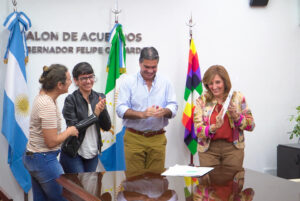 ENTREGA ESCRITURA UNNE