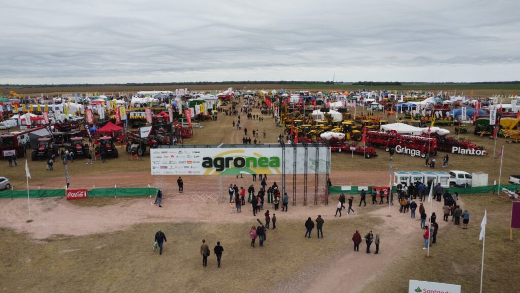 030b957c-1989-4b84-b522-6edb240201e8