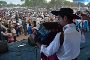 21232150_10212545999222672_2442355933531622849_n