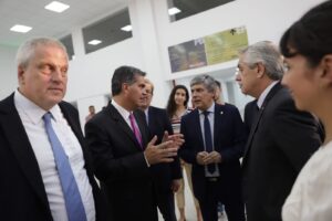 033bcbee-10c0-46e0-94ae-58bb935986ef