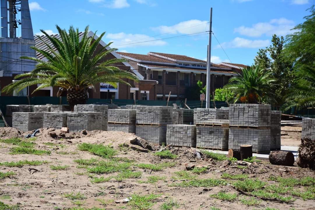 25b6aa98-dbf7-4b73-865c-70ff52ebc8d2