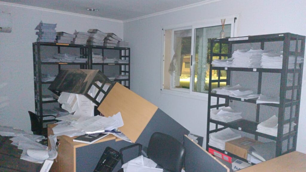 8a725fbd-d87f-49e2-bb09-d5b9ebdb204d