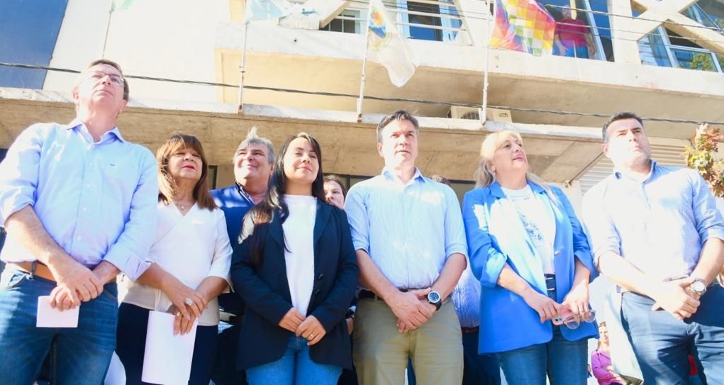 d6a79b7e-cd2a-4c4f-8566-3de93ab28df4