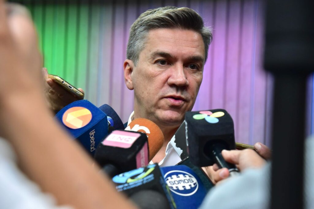 fb272fc9-fc49-4f75-b493-ec5fe982a3d4