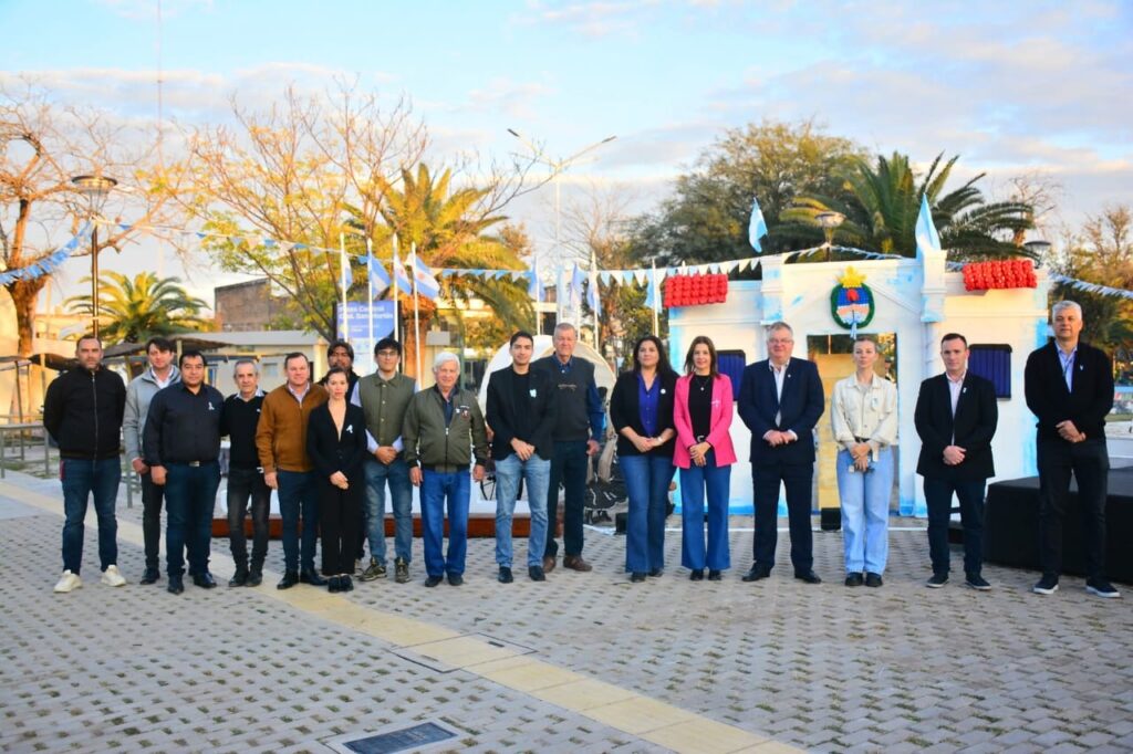 155b84e2-9d3c-4ff6-bd93-980507de8d50