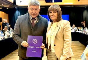 dfd33394-5b5b-4f0a-a9af-8e43cdb177f6