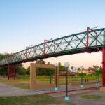 Sáenz Peña celebra los 80 años de la Pasarela con acto, musica en vivo, patio gastronómico y feria de emprendedores