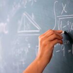 La motosierra donde más duele:  el presupuesto educativo nacional se redujo casi 50% en los últimos dos años