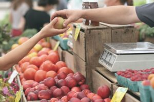 S.Santa.-Pequeños comercios andaluces registran "repunte" en ventas por una "mayor preferencia" por productos locales