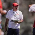 Independiente hizo oficial la salida de Gustavo Quinteros